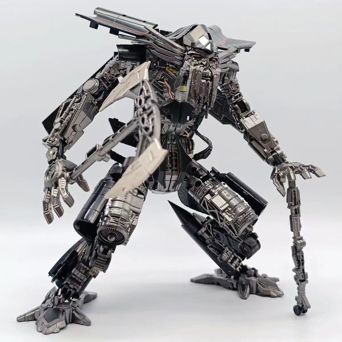 BAIWEI Transformation TW-1103  - Model Kit Zoid 评论和价格