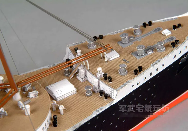 1:400 Scale British Royal Mail - Model Kit Queen Mary 评论和价格